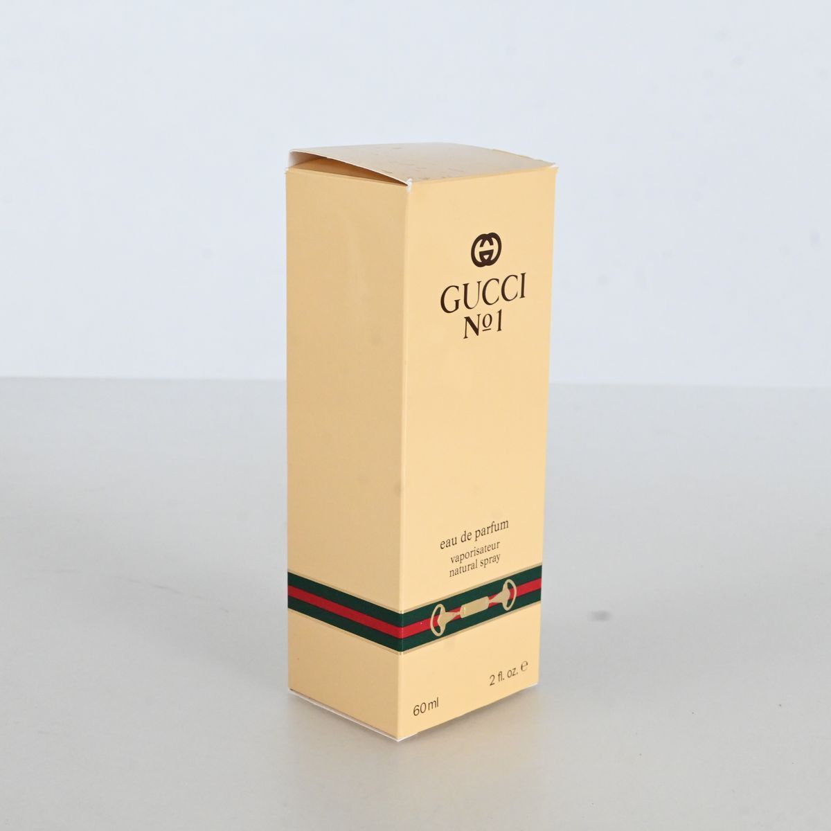 Parfym, Gucci No 1 på auktion i Luleå, Norrbottens län hos Luleå Auktionsverk