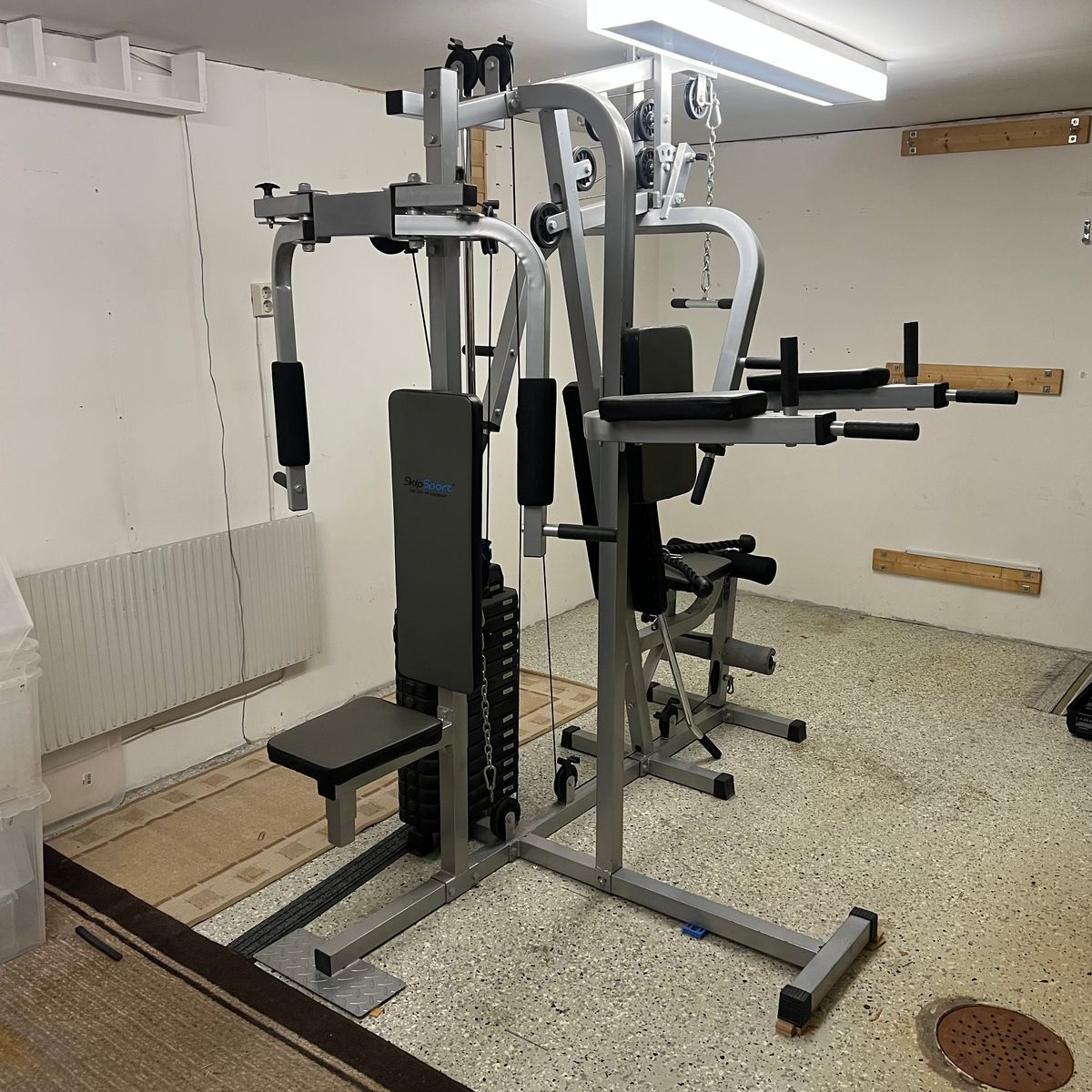 Hemmagym på auktion i Luleå, Norrbottens län hos Luleå Auktionsverk