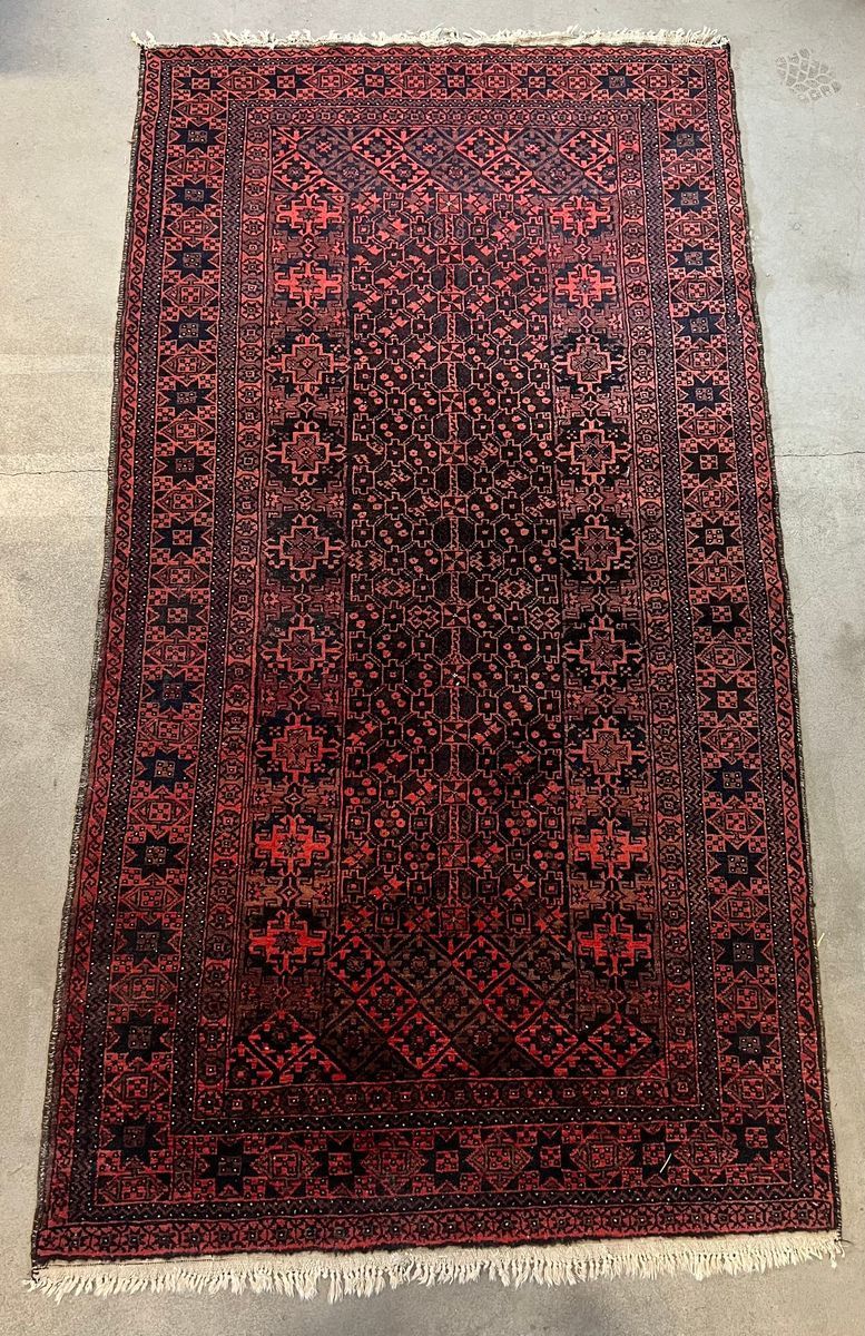 Orientalisk äkta matta, Afghan på auktion i Luleå, Norrbottens län hos Luleå Auktionsverk