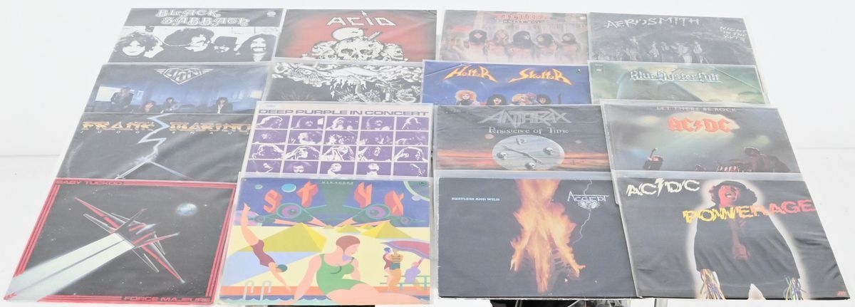 16 LP-skivor, vinyl, hårdrock, bla. AC/DC och Black Sabbath på auktion i Luleå, Norrbottens län hos Luleå Auktionsverk