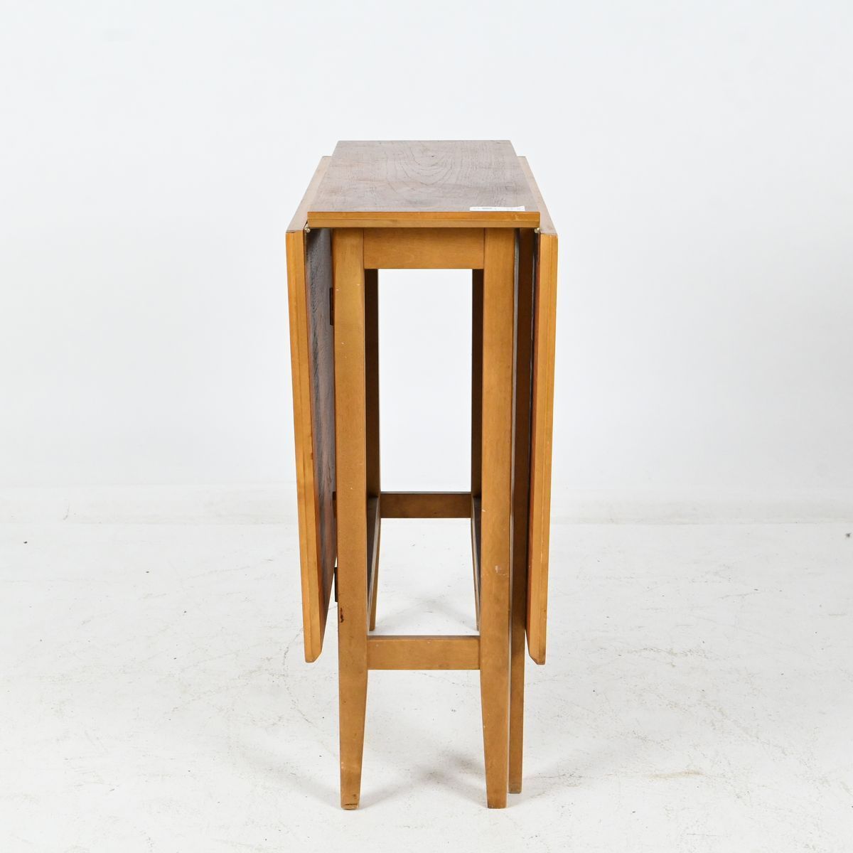 Slagbord, teak, 1960-tal på auktion i Luleå, Norrbottens län hos Luleå Auktionsverk