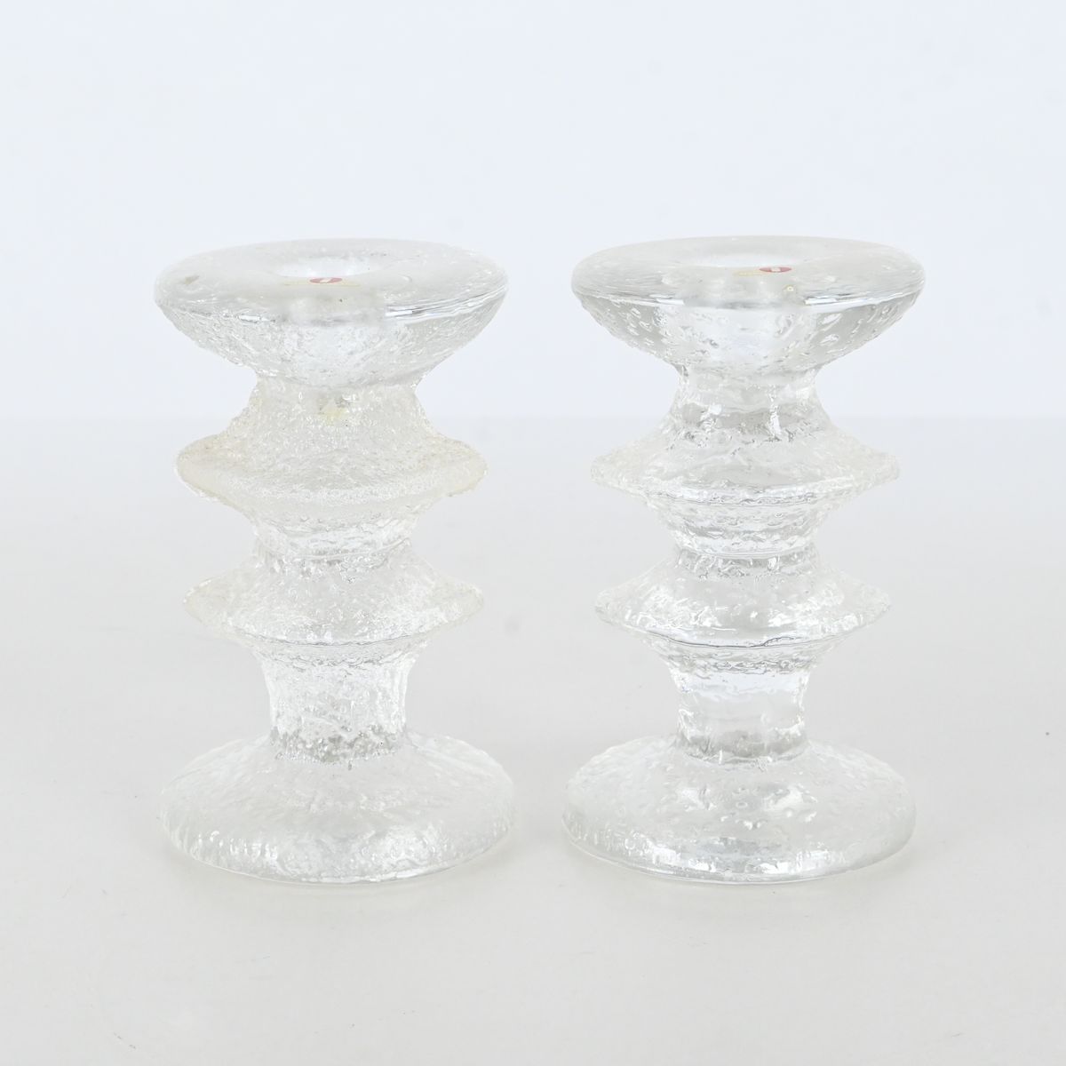 2 Ljusstakar "Festivo", iittala, glas på auktion i Luleå, Norrbottens län hos Luleå Auktionsverk