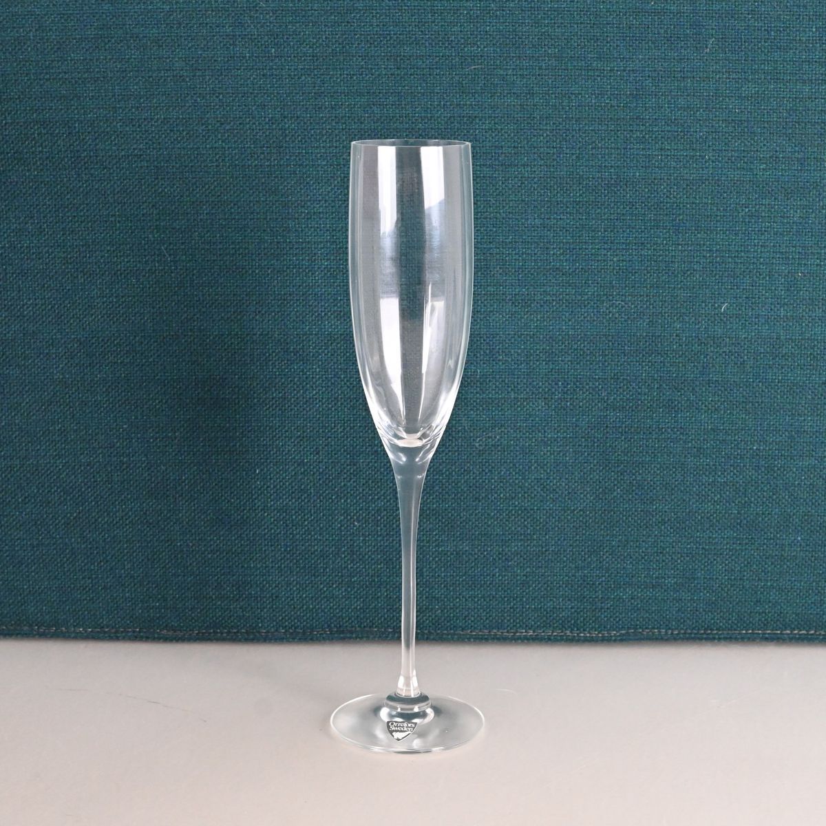 Gunnar Cyren, 12 Champagneglas "Optica Symphony", Orrefors på auktion i Luleå, Norrbottens län hos Luleå Auktionsverk