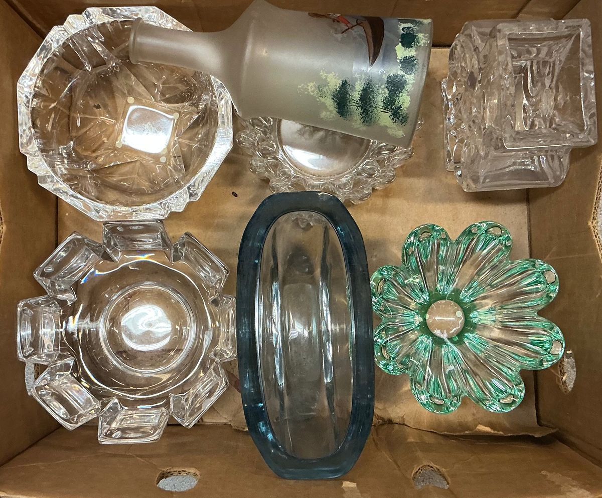 Parti glas och kristallföremål, Orrefors mm på auktion i Luleå, Norrbottens län hos Luleå Auktionsverk