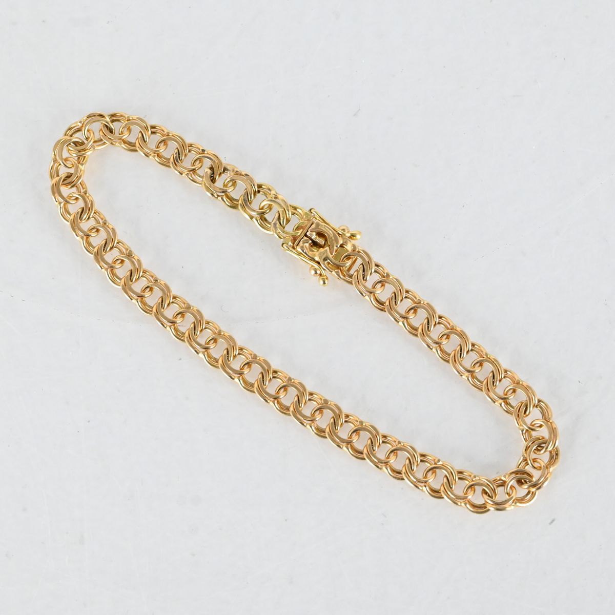 Armband, bismarck, Guld 18K på auktion i Luleå, Norrbottens län hos Luleå Auktionsverk